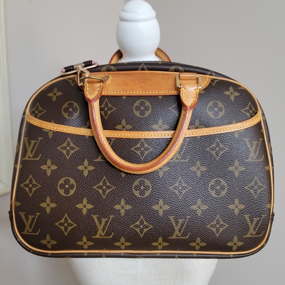 💎💎Louis Vuitton handbag💎💎 - Picture 2 of 8